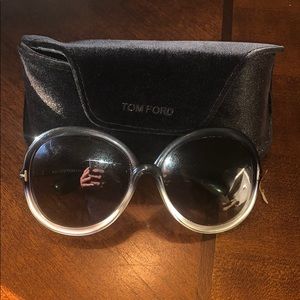TOM FORD scratch free